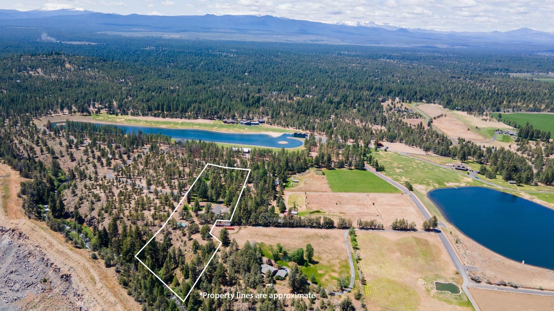 This 5.36 acre property has 300 ft of Tumalo Creek frontage and 1.5 acres of irrigation rights.