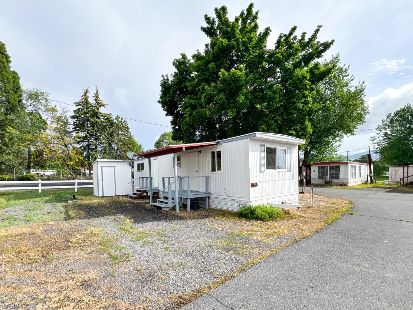 2055 Greensprings