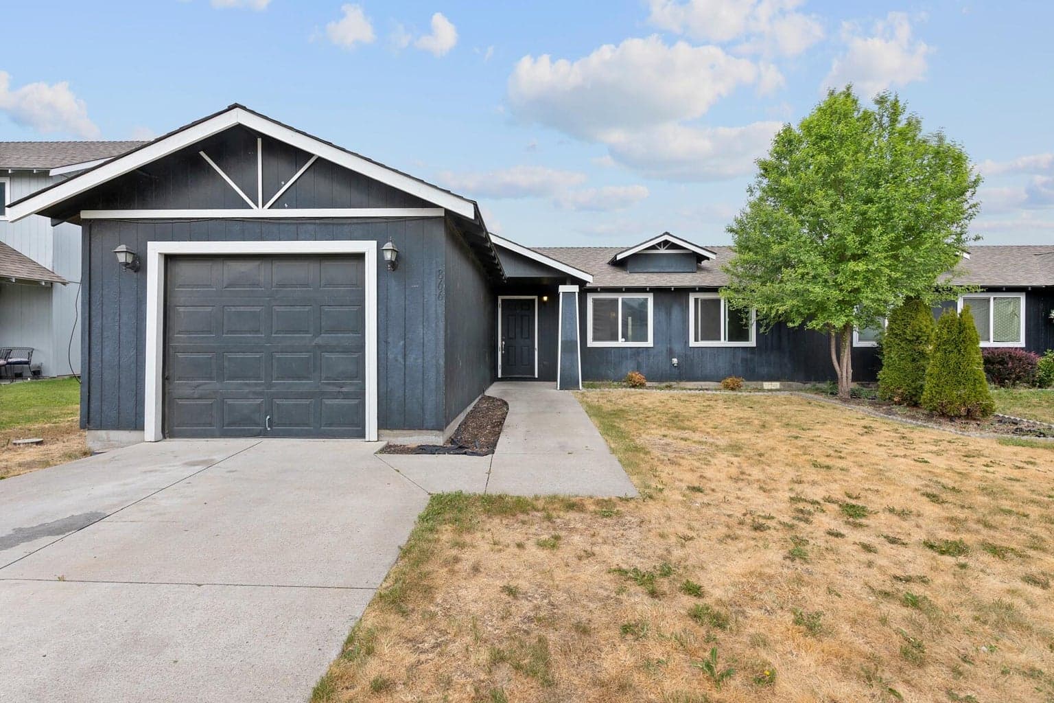 866 Kristin, Madras, 97741