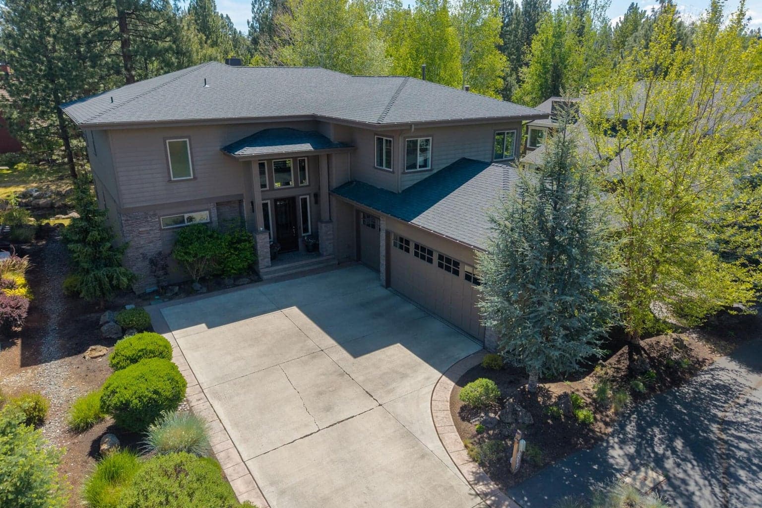 Photo of 19017 Mt Shasta Drive 47 of 50