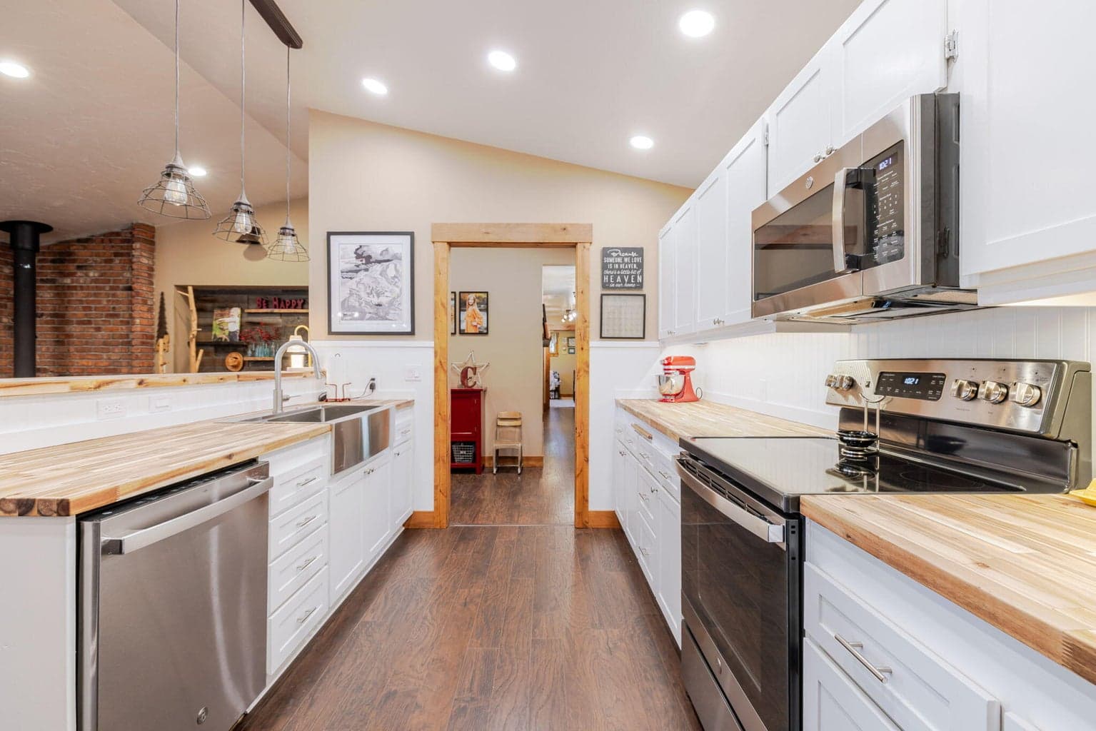 Photo of 15917 Pinion Jay Lane 7 of 44