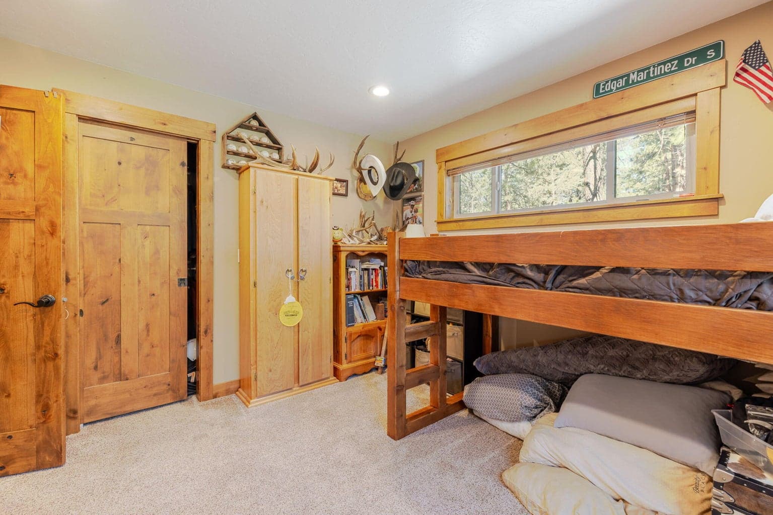 Photo of 15917 Pinion Jay Lane 28 of 44