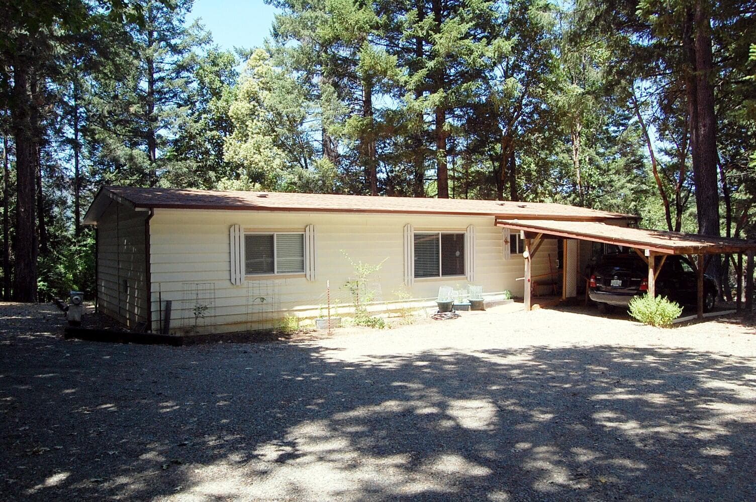 350 Hamilton