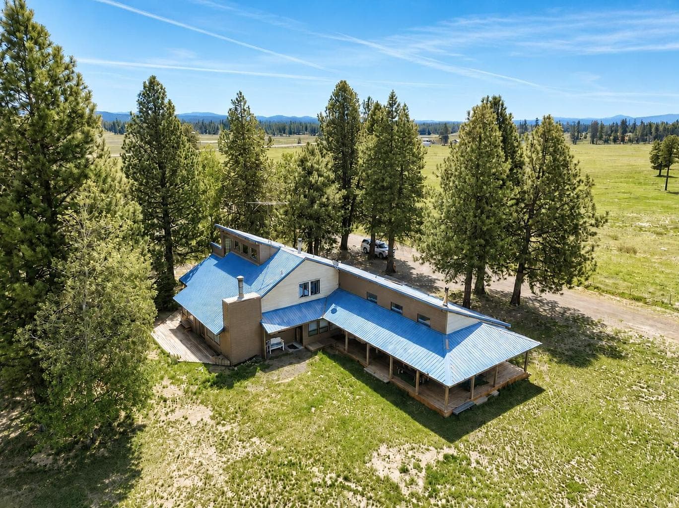 Photo of 50555 Highway 31 3 of 44
