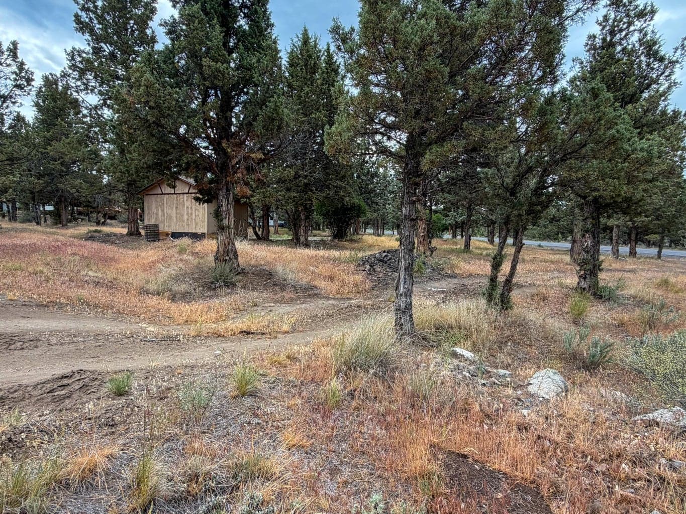 Photo of 14375 SE Juniper Canyon Road 6 of 10
