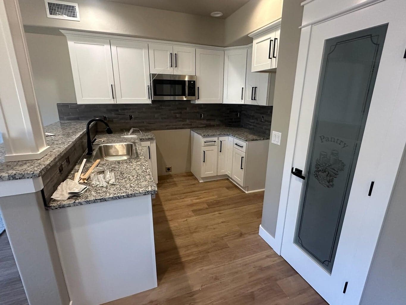 Photo of 7422 Denman 2 of 48