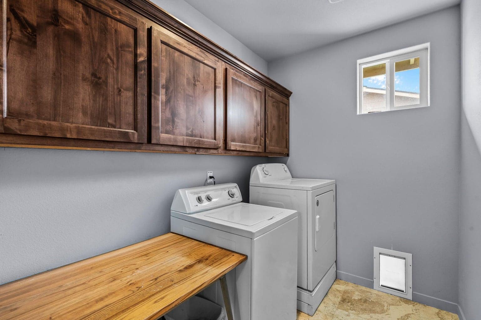 Photo of 495 SE Leisek Way 11 of 40