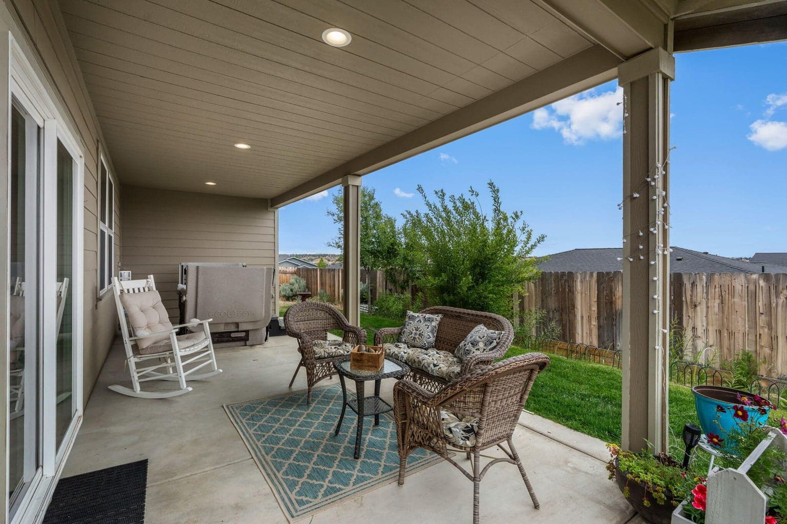Photo of 495 SE Leisek Way 19 of 40