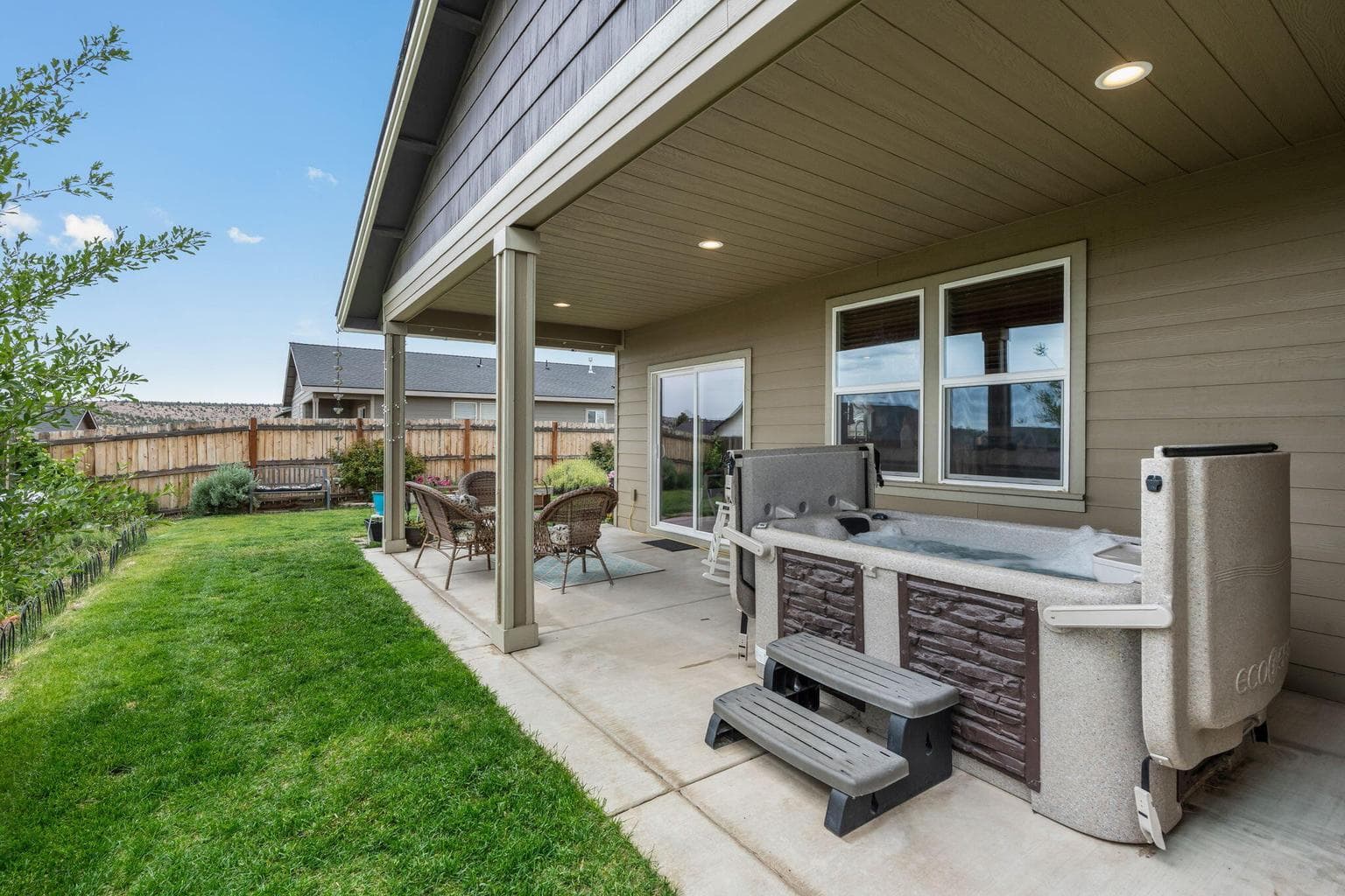 Photo of 495 SE Leisek Way 20 of 40