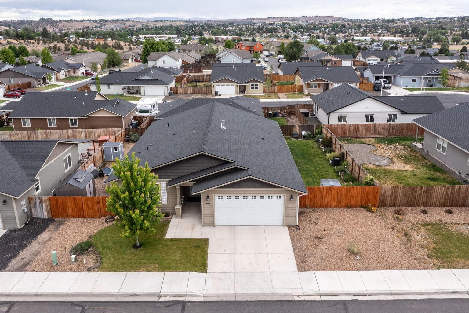 Photo of 495 SE Leisek Way 32 of 40
