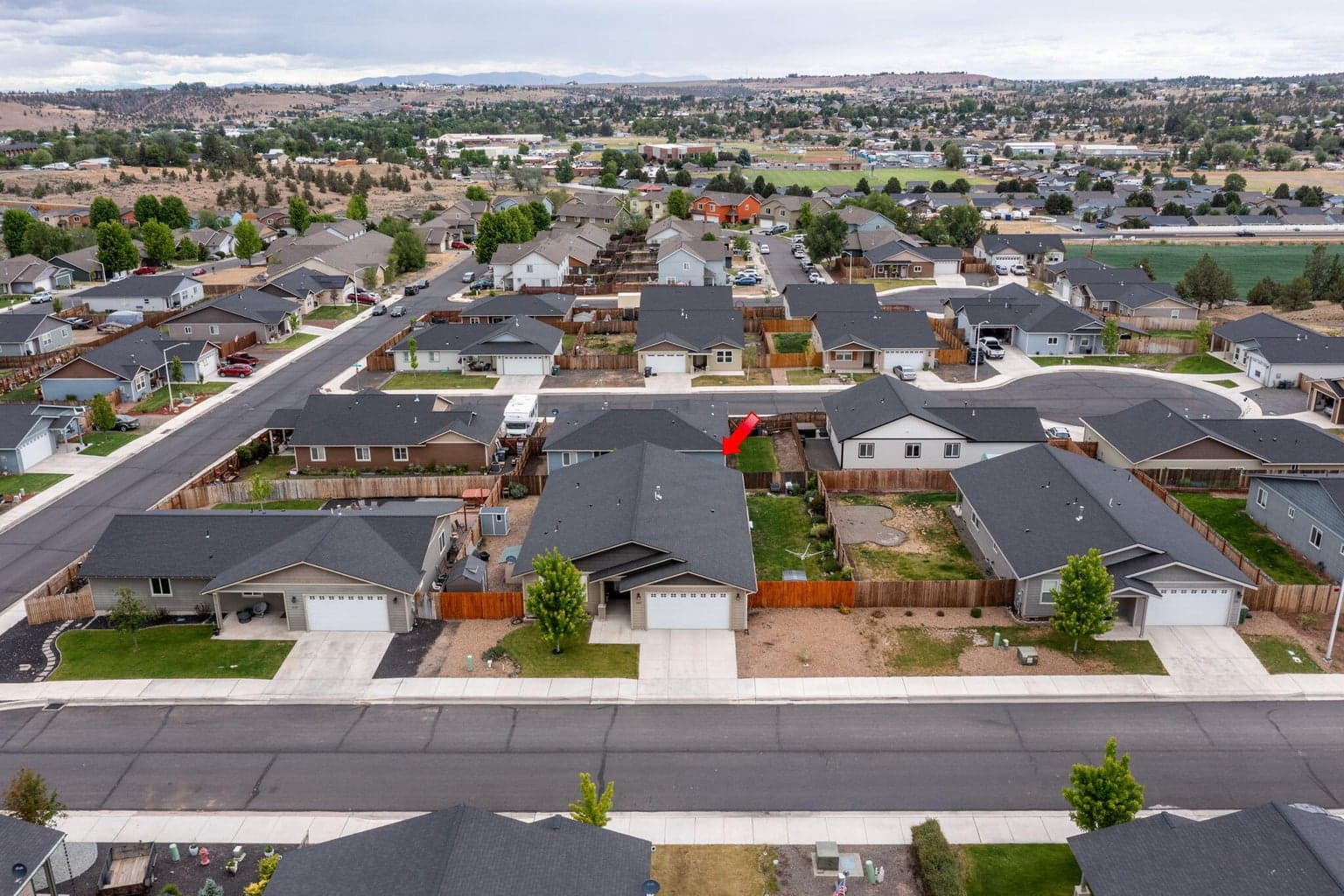 Photo of 495 SE Leisek Way 34 of 40