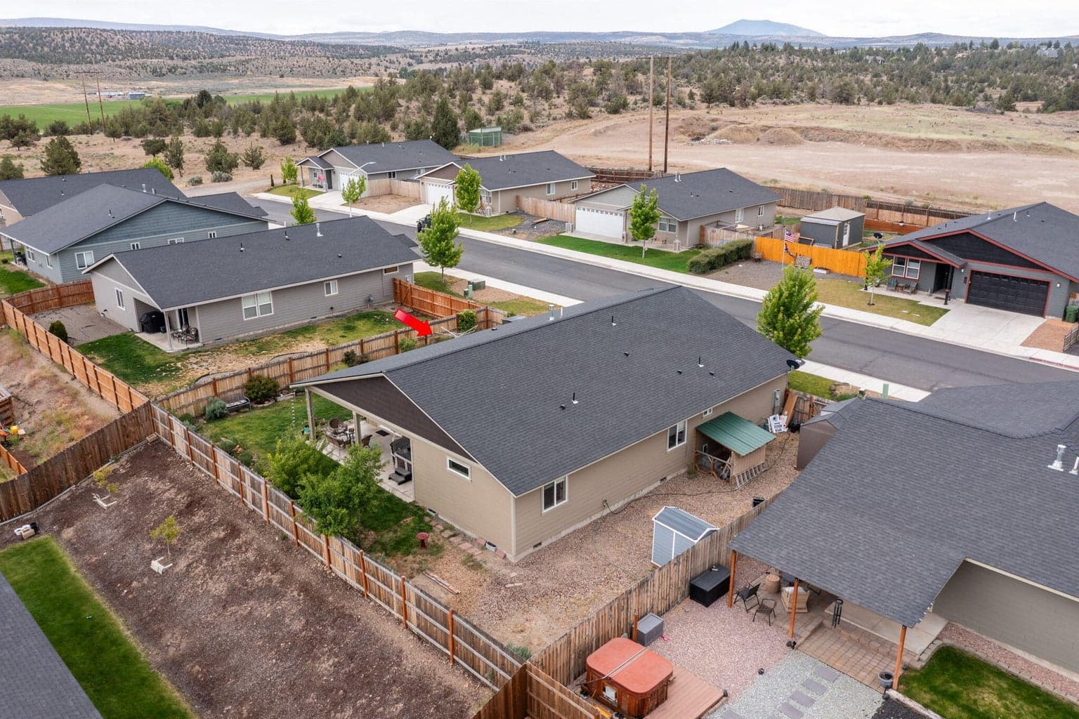 Photo of 495 SE Leisek Way 36 of 40