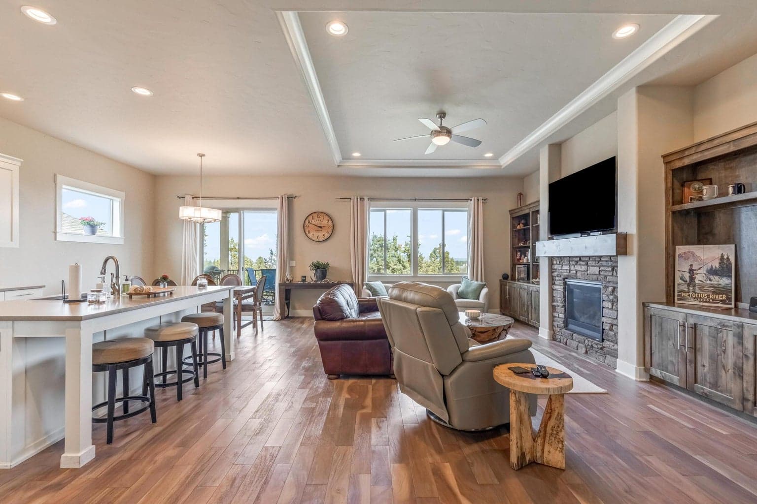 Photo of 2375 Majestic Ridge 2 of 27