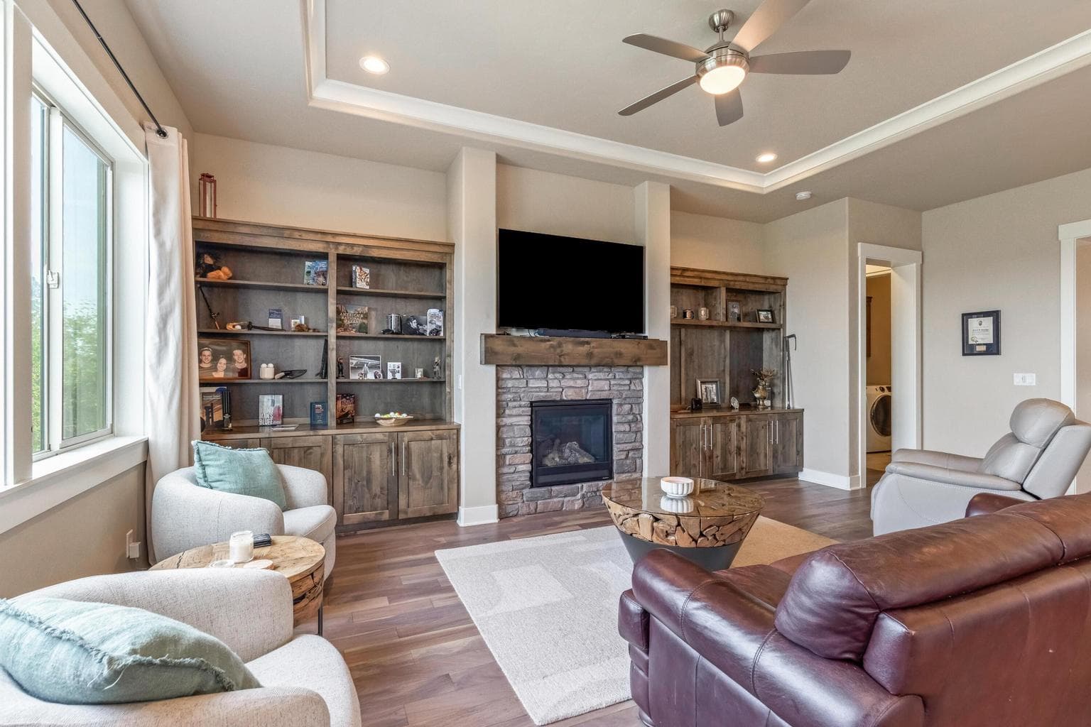 Photo of 2375 Majestic Ridge 4 of 27