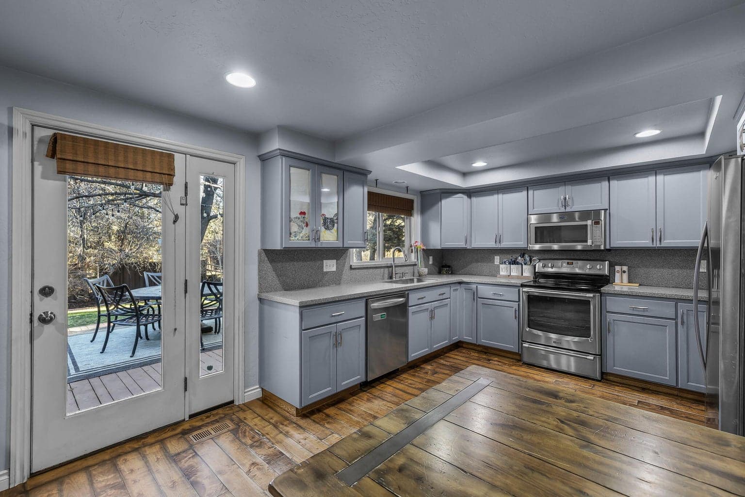 Photo of 63425 Deschutes Market Road 11 of 48