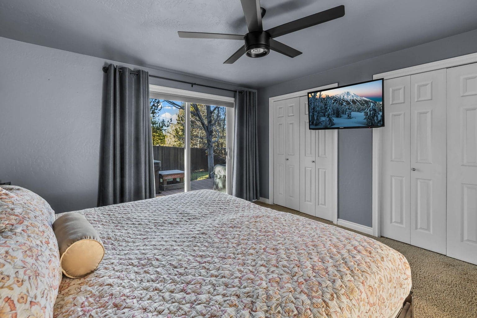 Photo of 63425 Deschutes Market Road 20 of 48