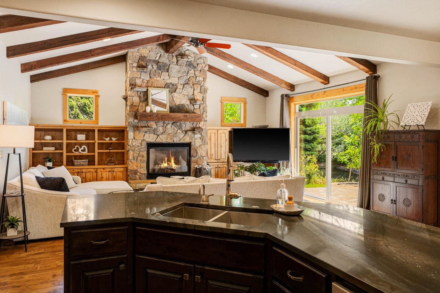 Photo of 21125 Bear Creek 5 of 70