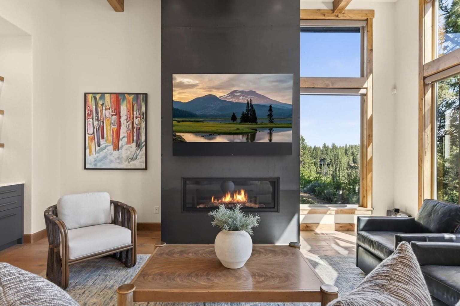 Samsung 75" QLED 4k TV and Sonos ARC soundbar included with home