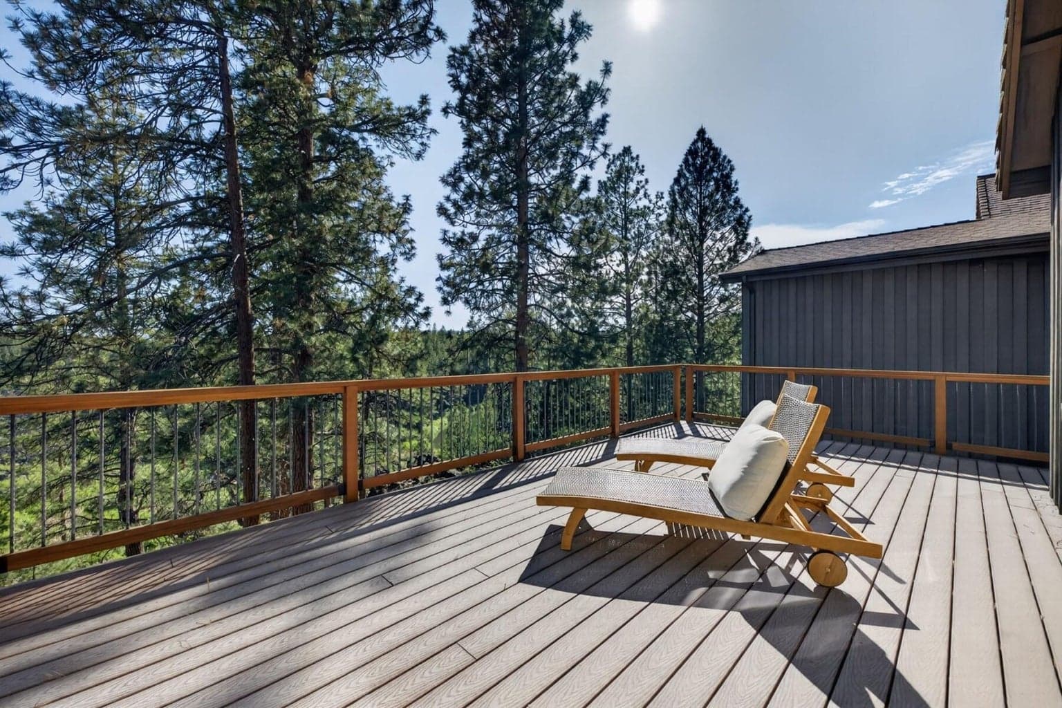340 sf deck off the upstairs living