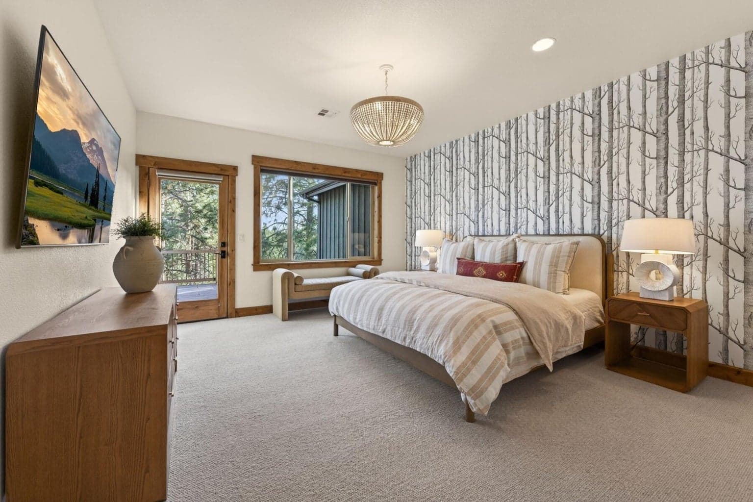Guest Suite 1 - with private access to deck. 65" Samsung TV included