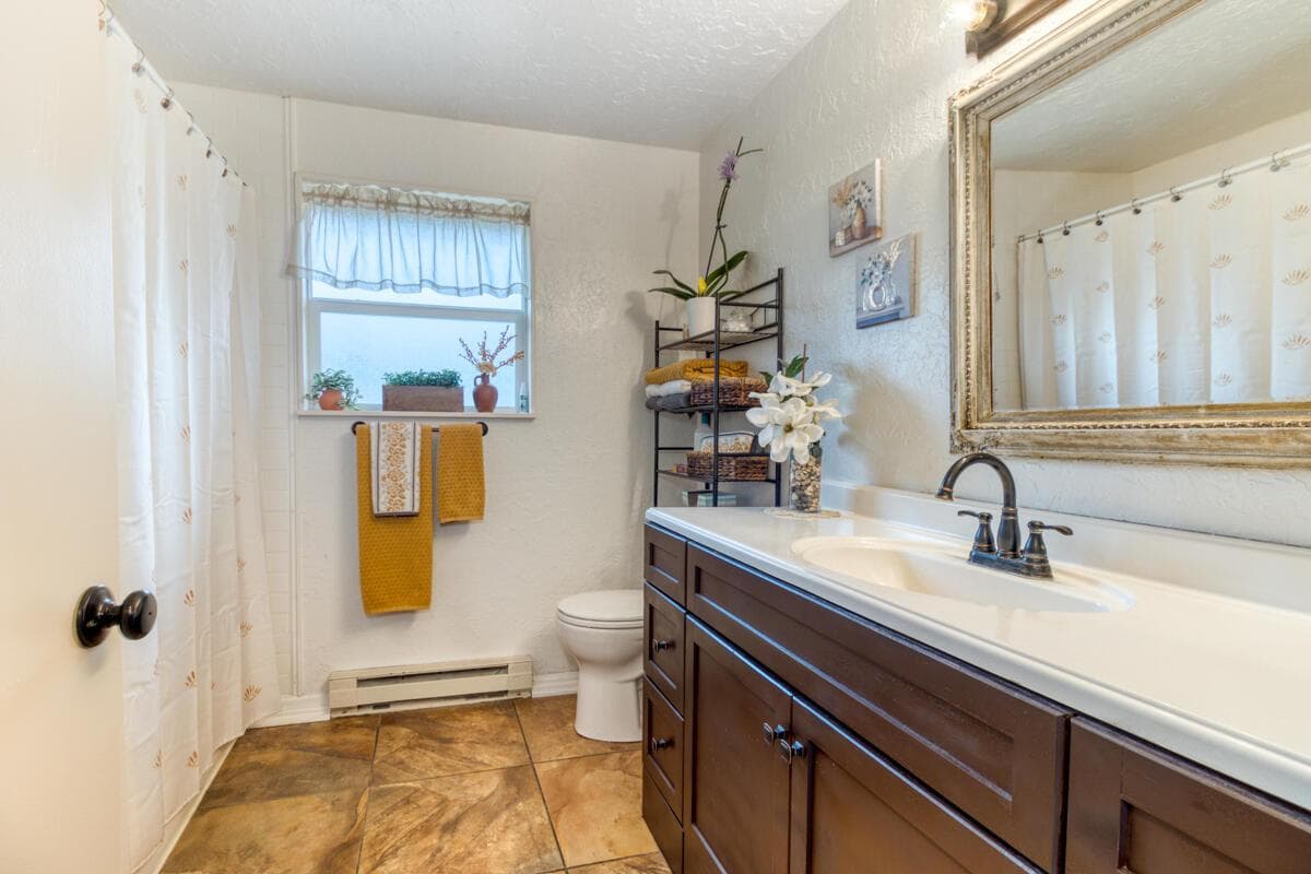 Photo of 566 NW McDonald Road 14 of 41