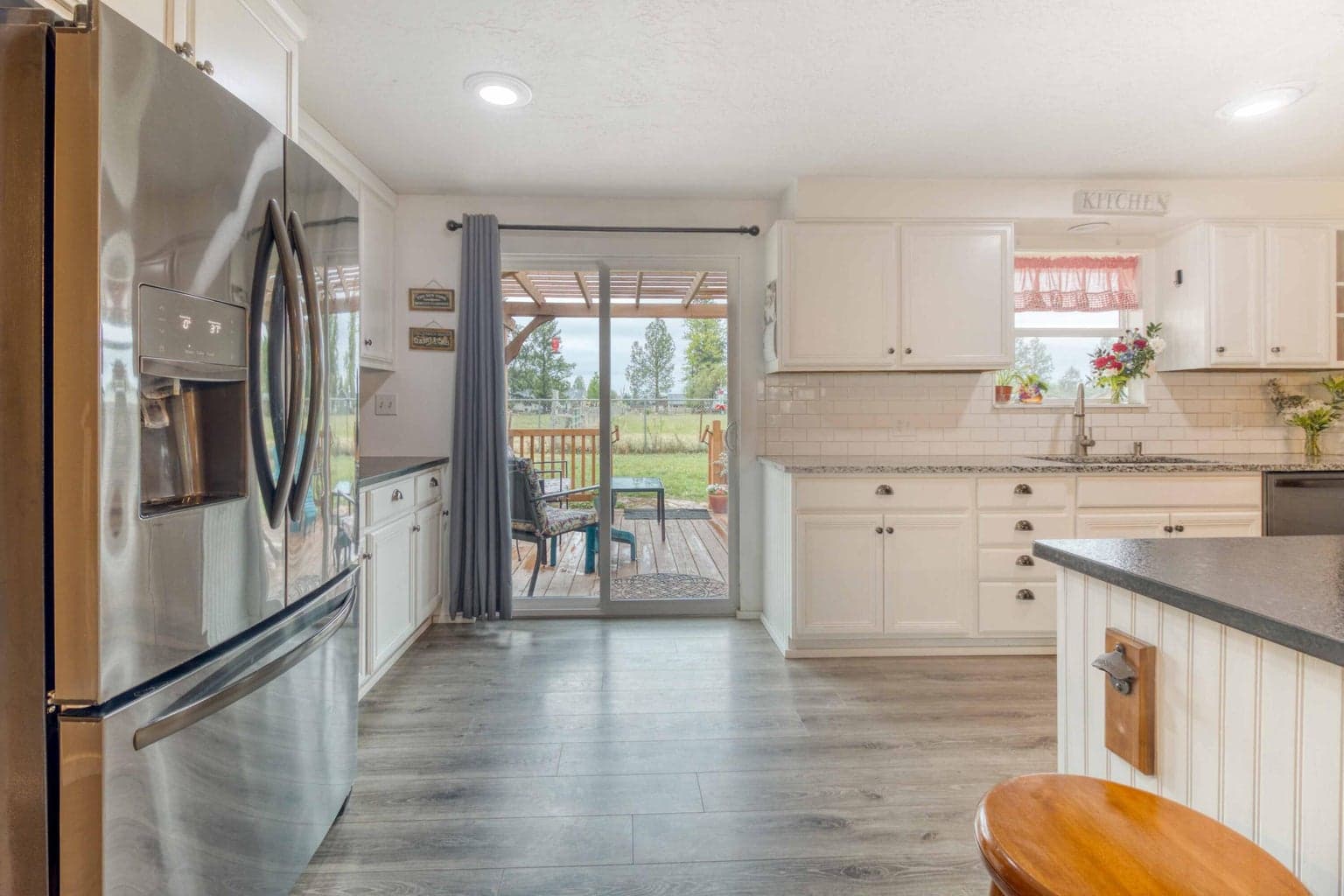 Photo of 566 NW McDonald Road 9 of 41
