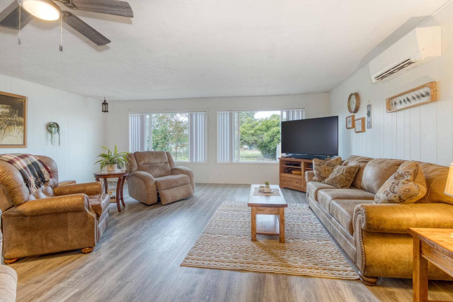 Photo of 566 NW McDonald Road 17 of 41