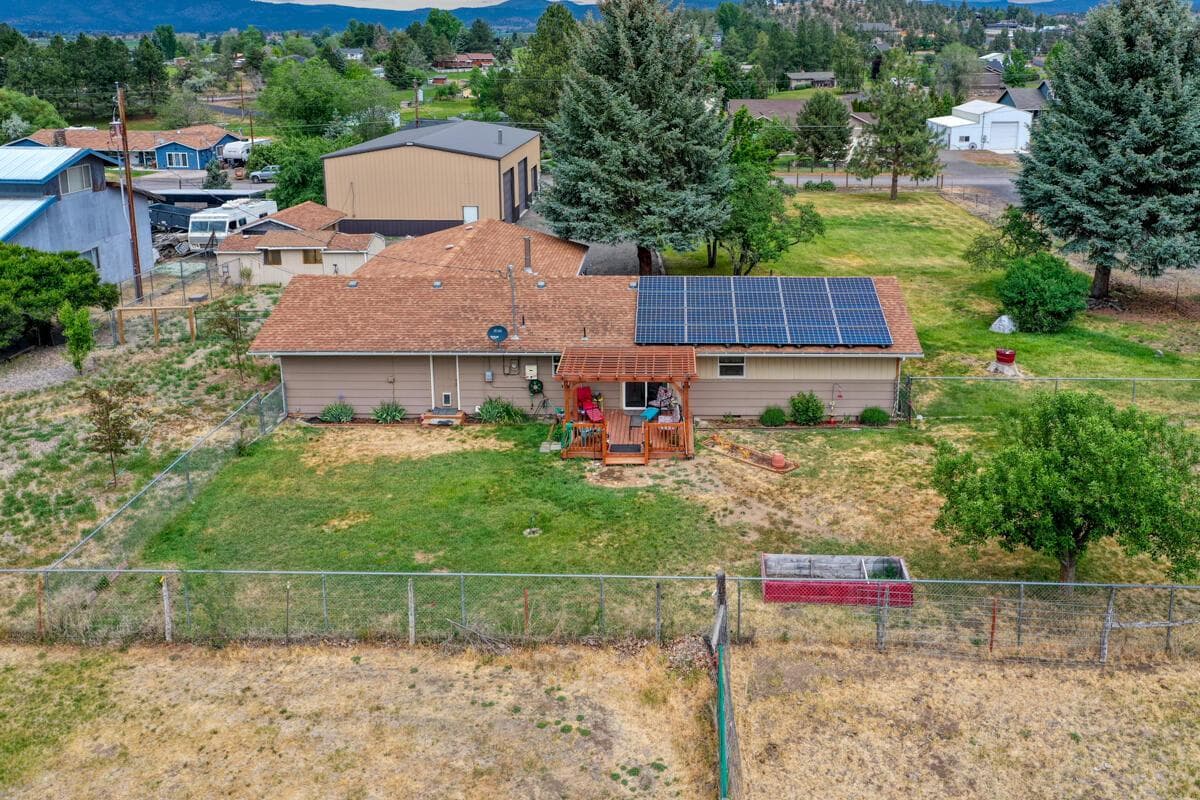 Photo of 566 NW McDonald Road 40 of 41