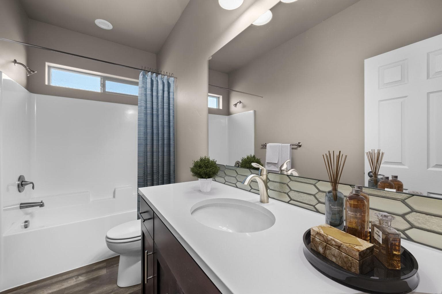 Photo of 20587 SE Nina Avenue 8 of 24