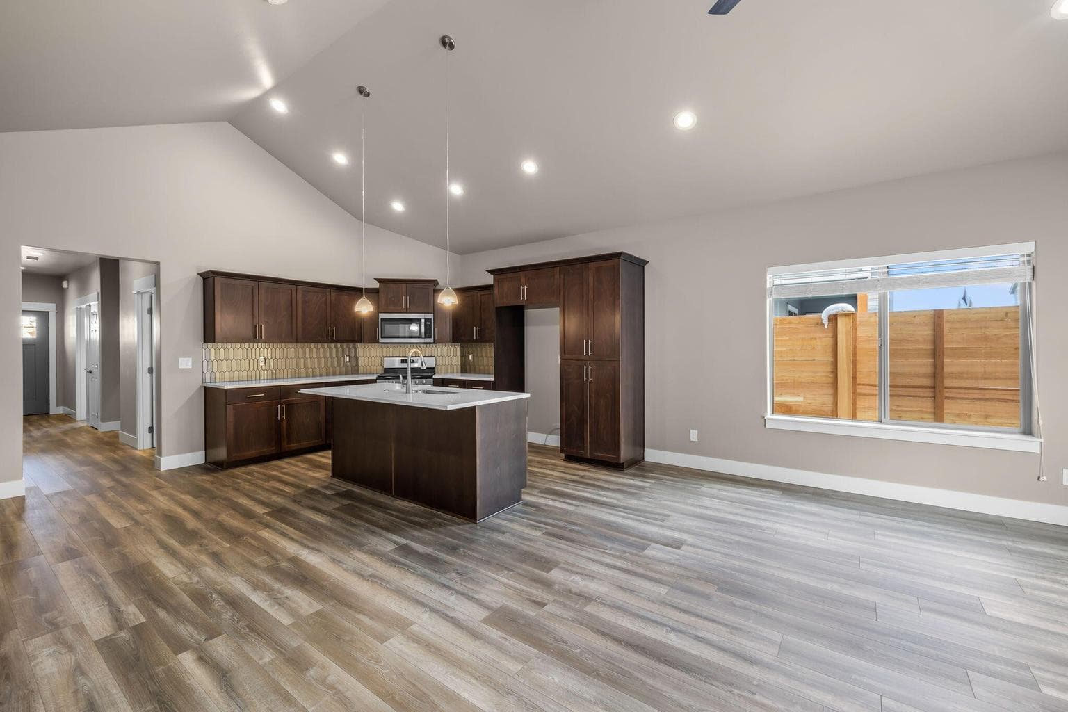 Photo of 20587 SE Nina Avenue 12 of 24