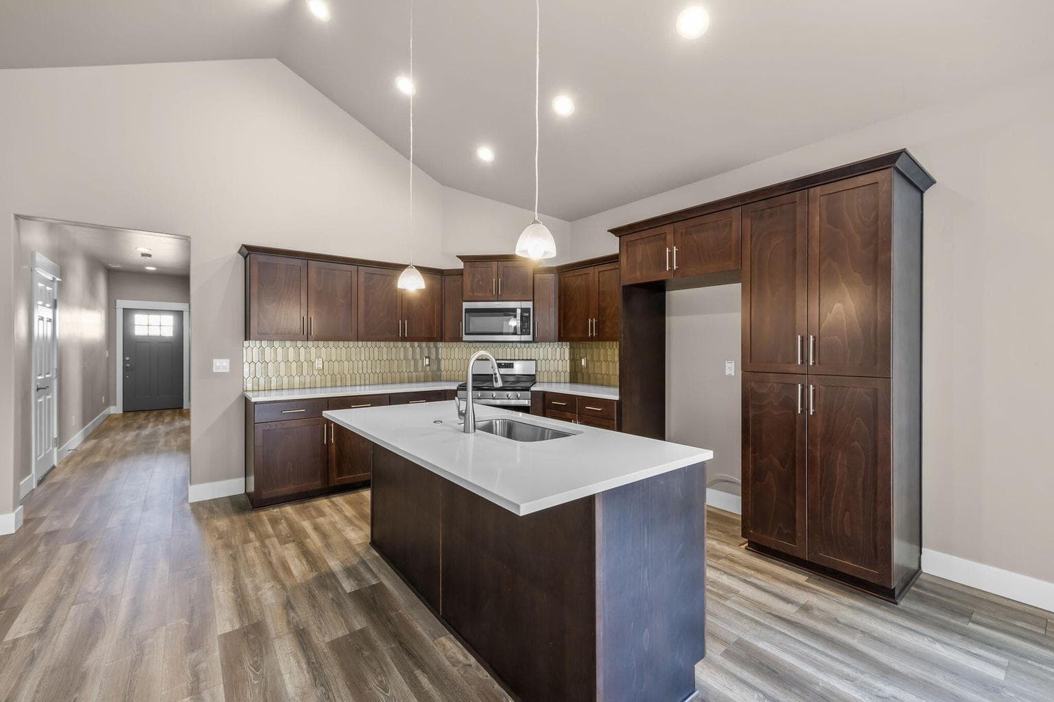 Photo of 20587 SE Nina Avenue 13 of 24
