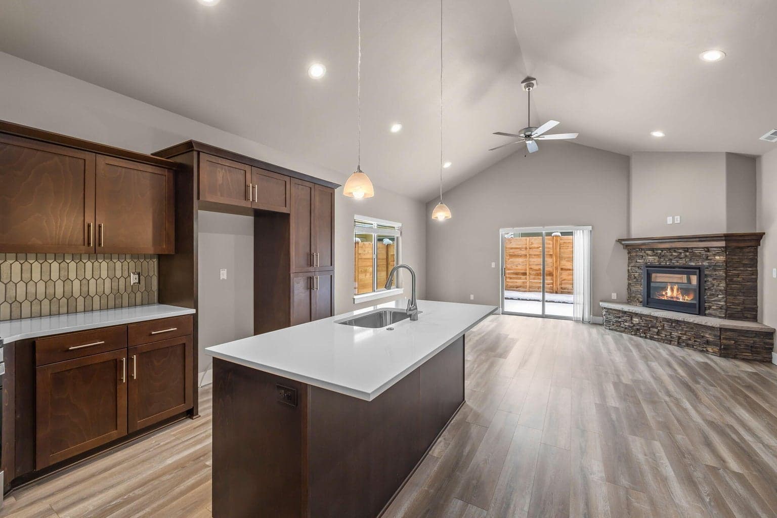 Photo of 20587 SE Nina Avenue 15 of 24