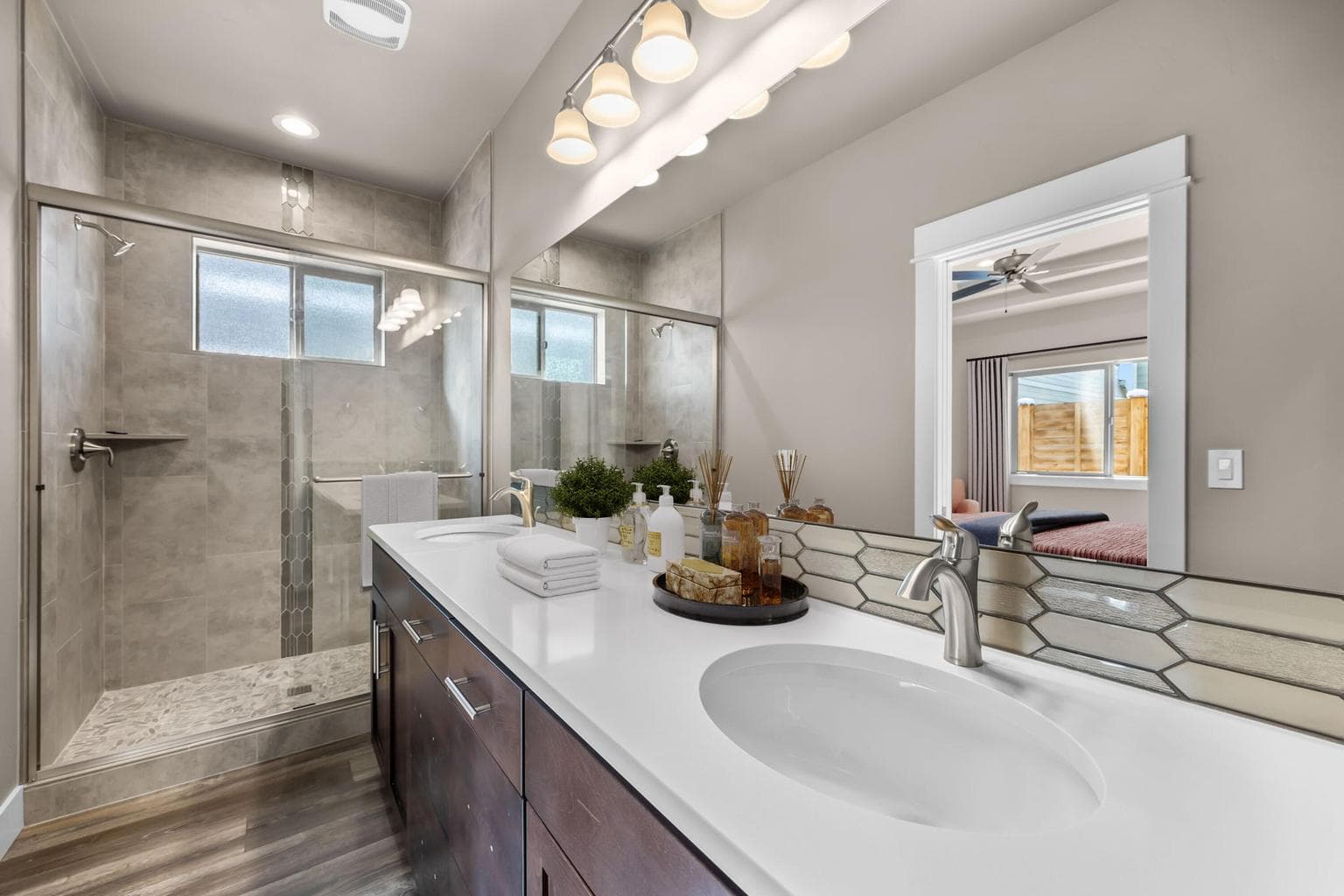 Photo of 20591 SE Nina Avenue 6 of 14