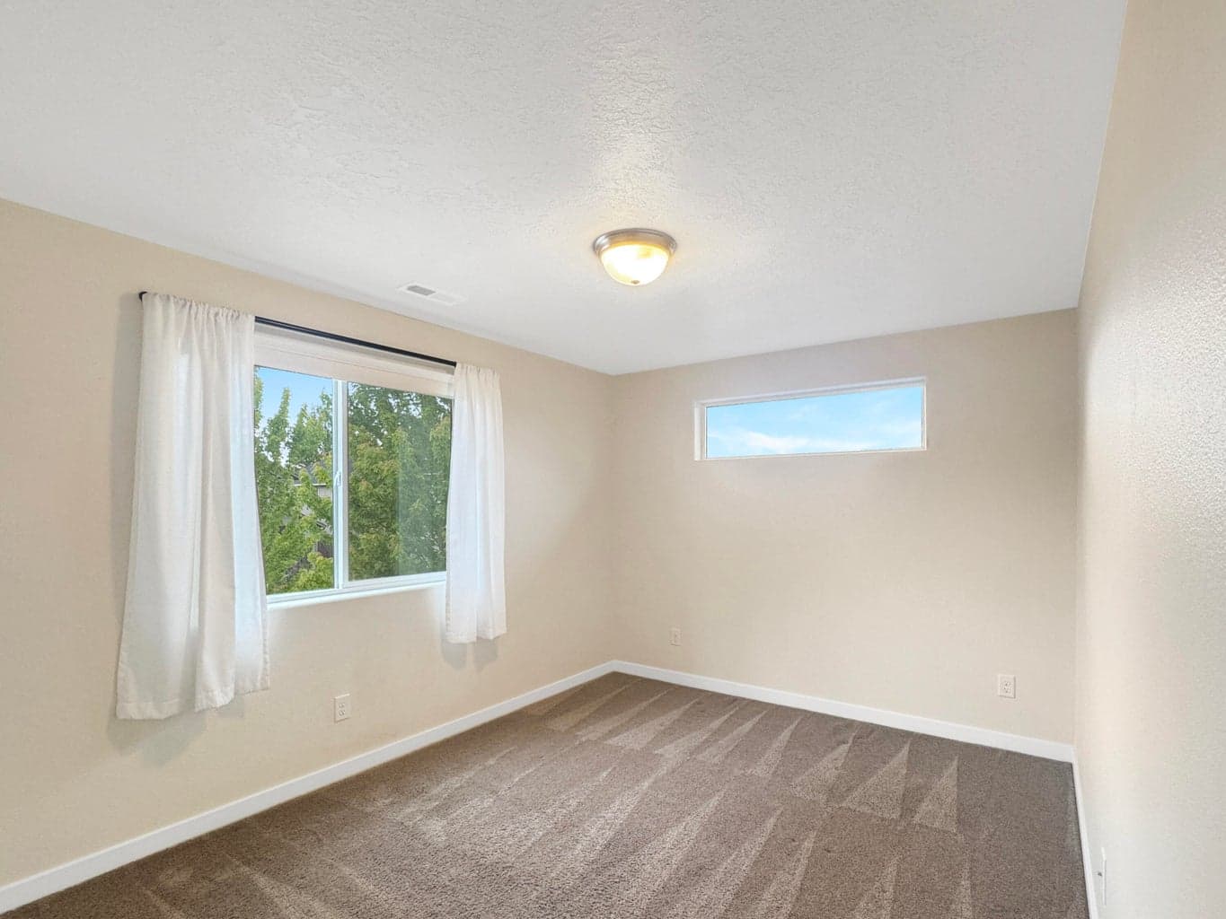 Photo of 61764 SE Camellia Street 23 of 39