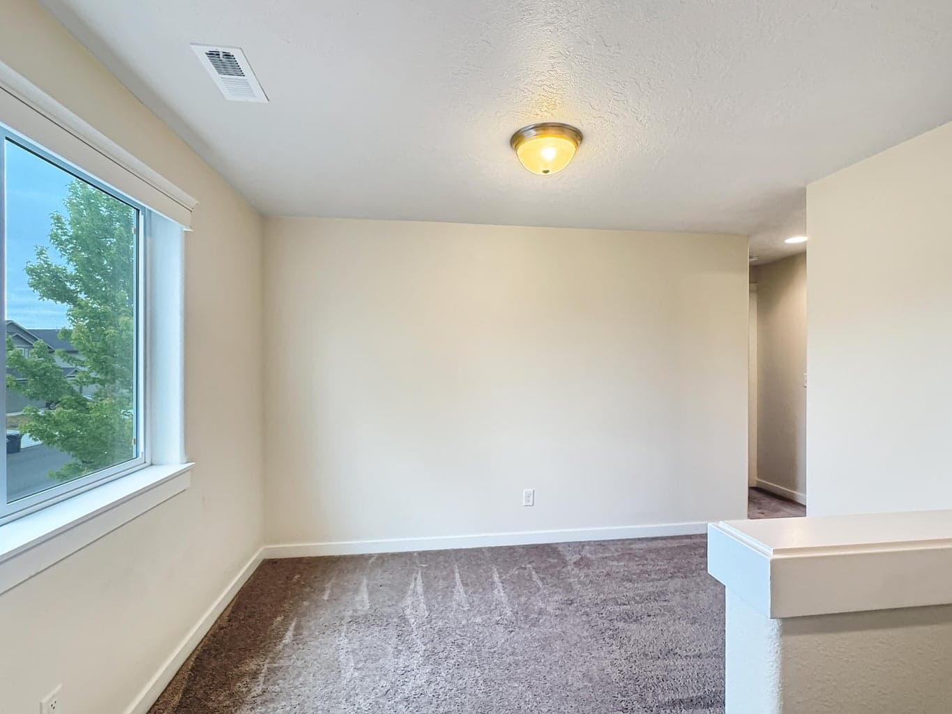 Photo of 61764 SE Camellia Street 20 of 39