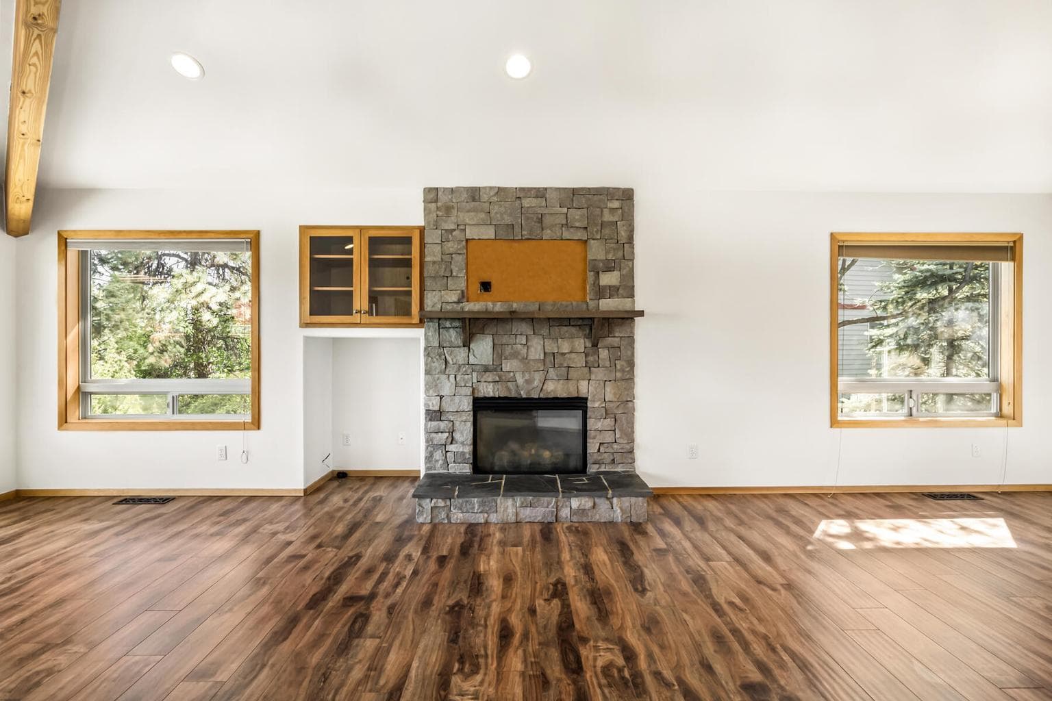 Photo of 2863 NW Fairway Heights Drive 13 of 47