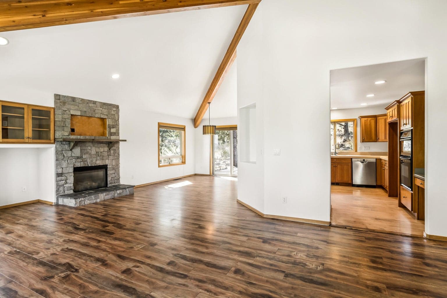 Photo of 2863 NW Fairway Heights Drive 12 of 47