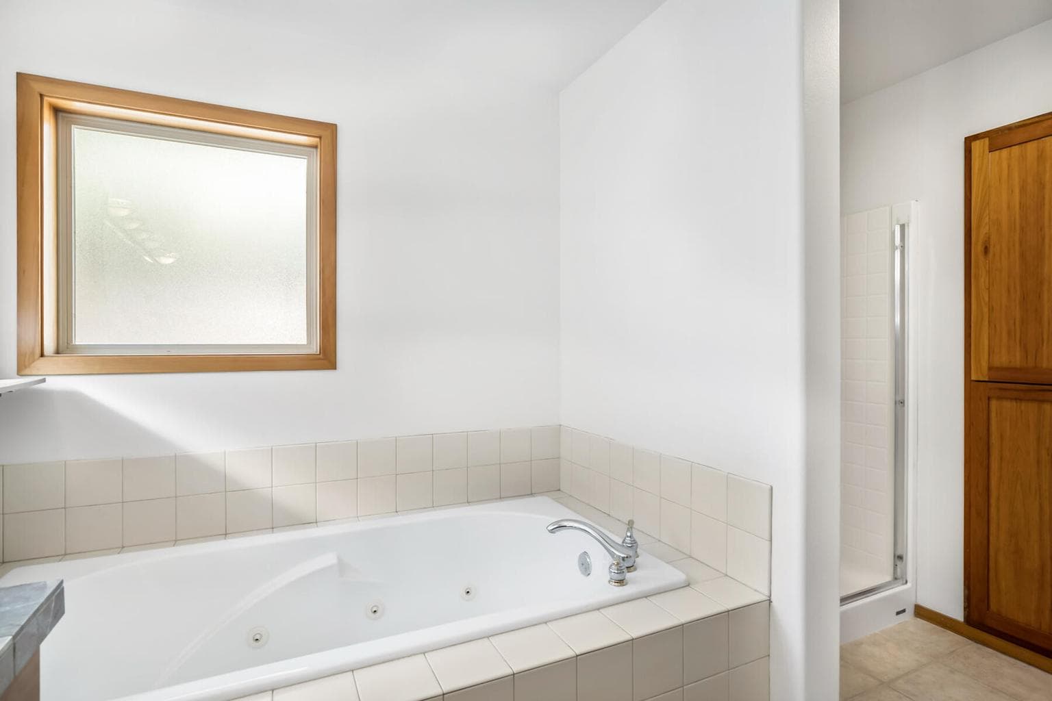 Photo of 2863 NW Fairway Heights Drive 21 of 47
