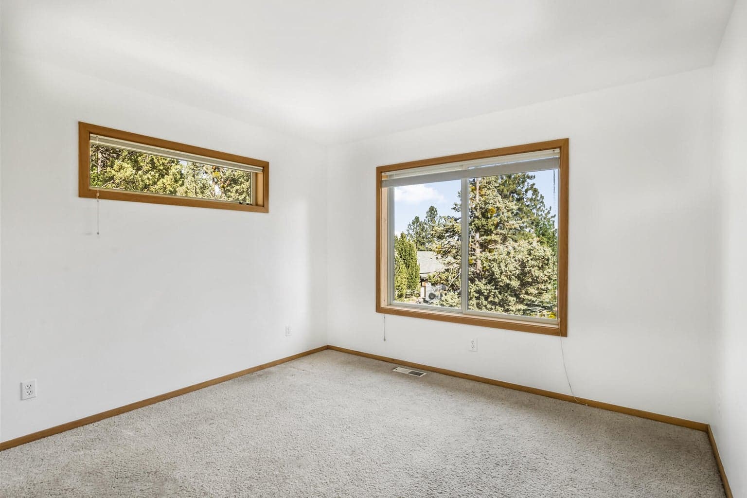 Photo of 2863 NW Fairway Heights Drive 28 of 47
