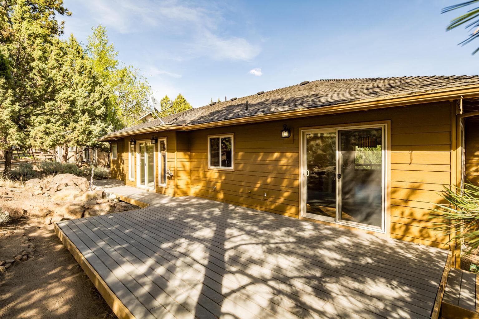 Photo of 2863 NW Fairway Heights Drive 10 of 47