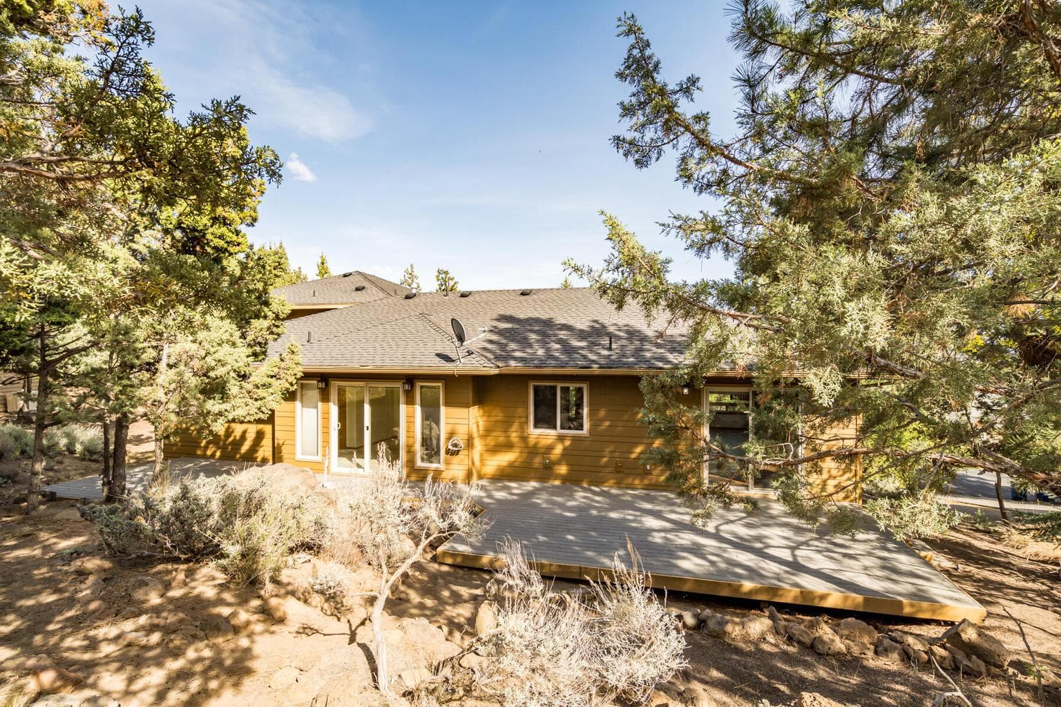 Photo of 2863 NW Fairway Heights Drive 35 of 47