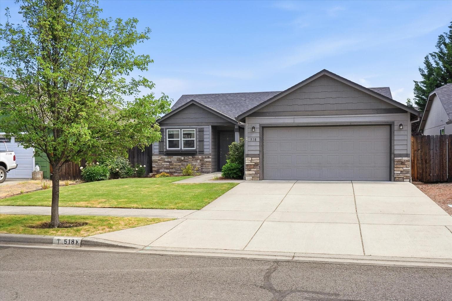 Photo of 518 Woodlark 1 of 23