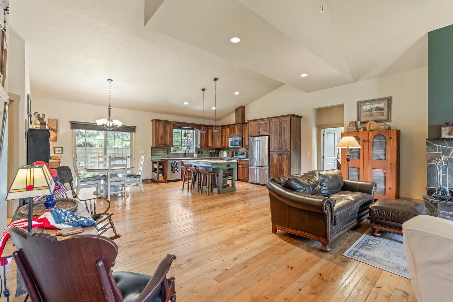 Photo of 210 Saddle Ridge 3 of 37
