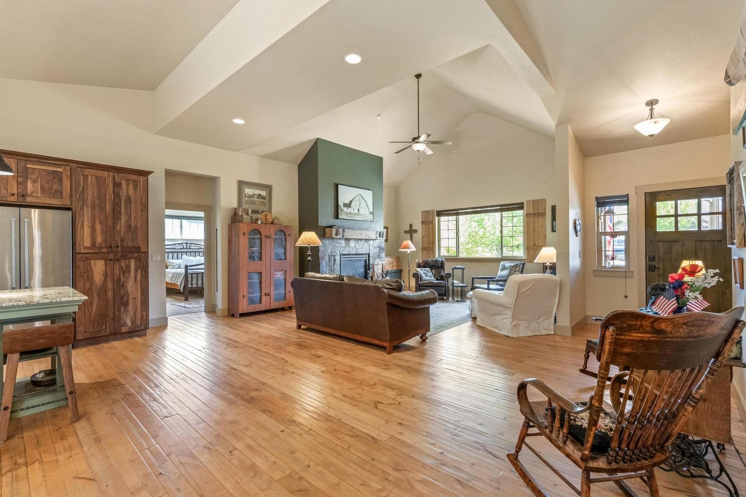 Photo of 210 Saddle Ridge 4 of 37