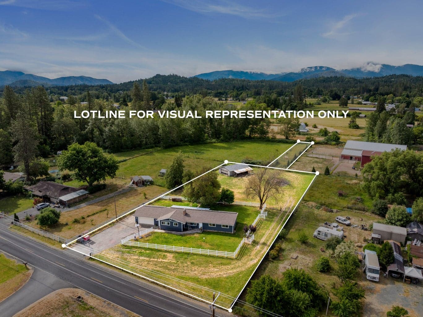 Photo of 4675 Leonard 2 of 34