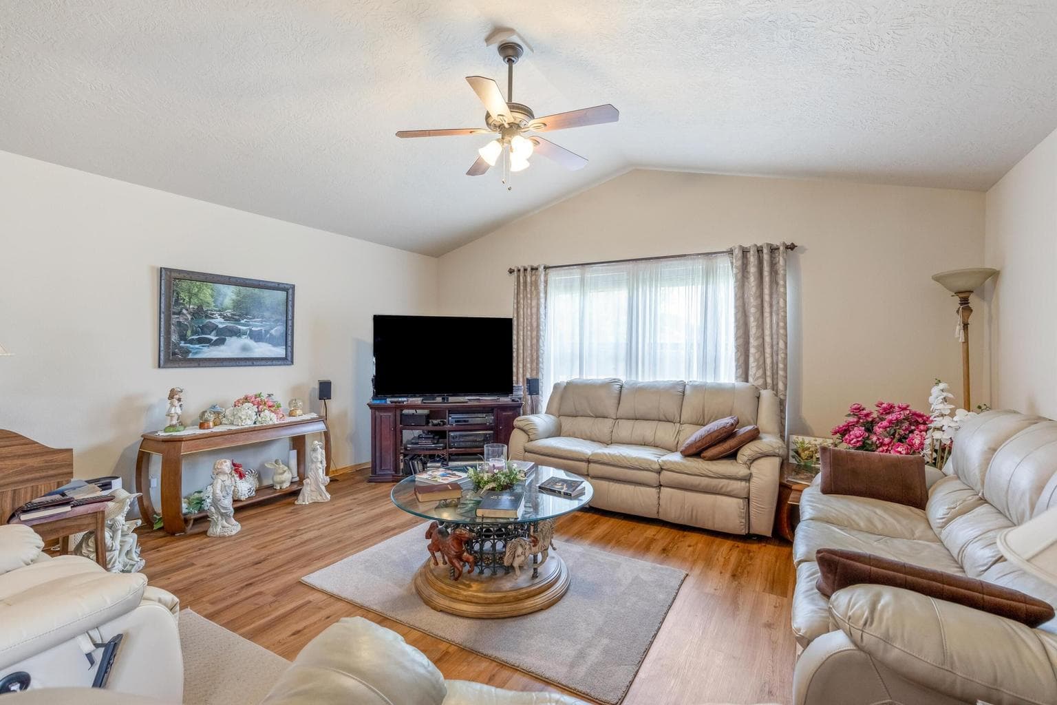 Photo of 850 Quince 5 of 29