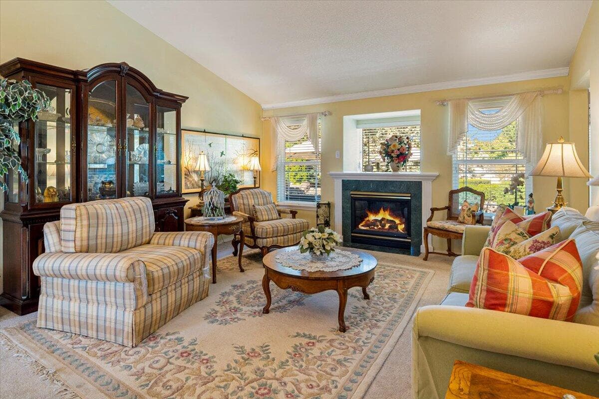 Photo of 3746 SW Xero Avenue 9 of 41