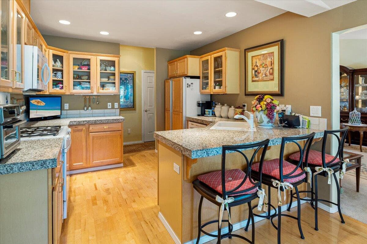 Photo of 3746 SW Xero Avenue 15 of 41