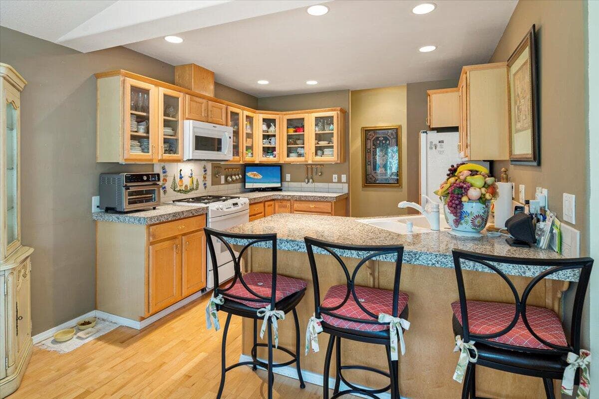 Photo of 3746 SW Xero Avenue 16 of 41