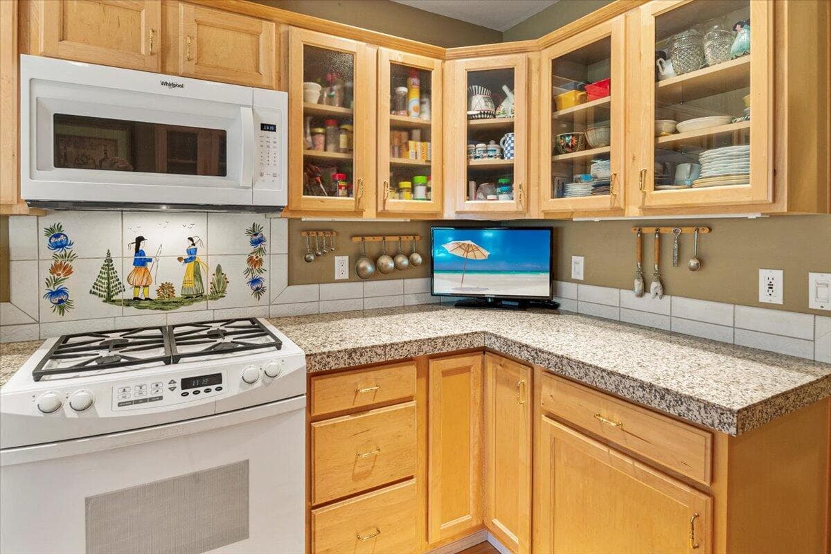 Photo of 3746 SW Xero Avenue 17 of 41